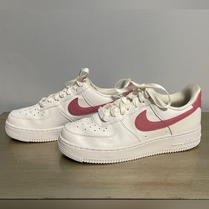 Nike Air Force 1 - Desert Berry